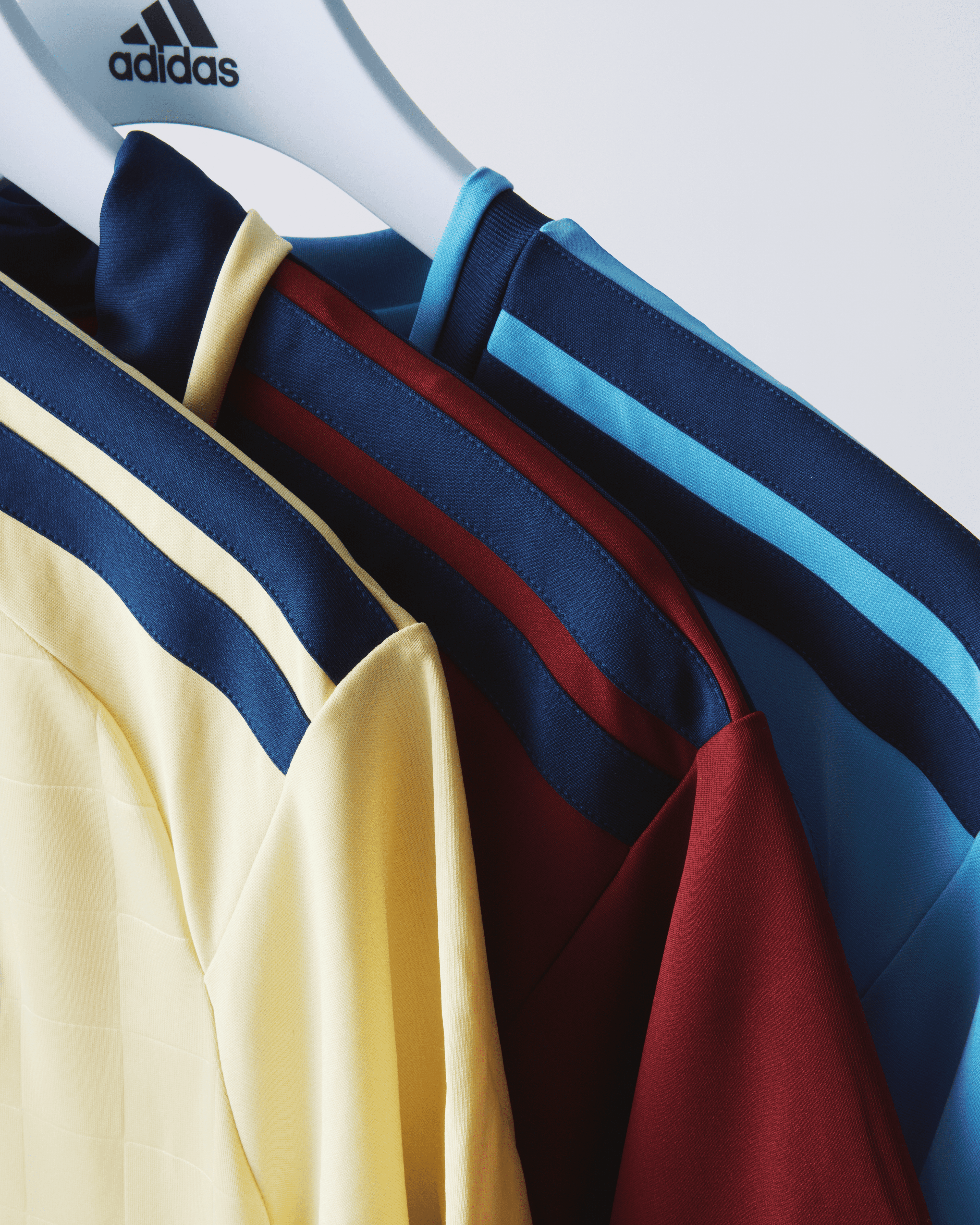 https://a.storyblok.com/f/322027/4146x5183/be49ac8795/adidas-2026-4-5.png