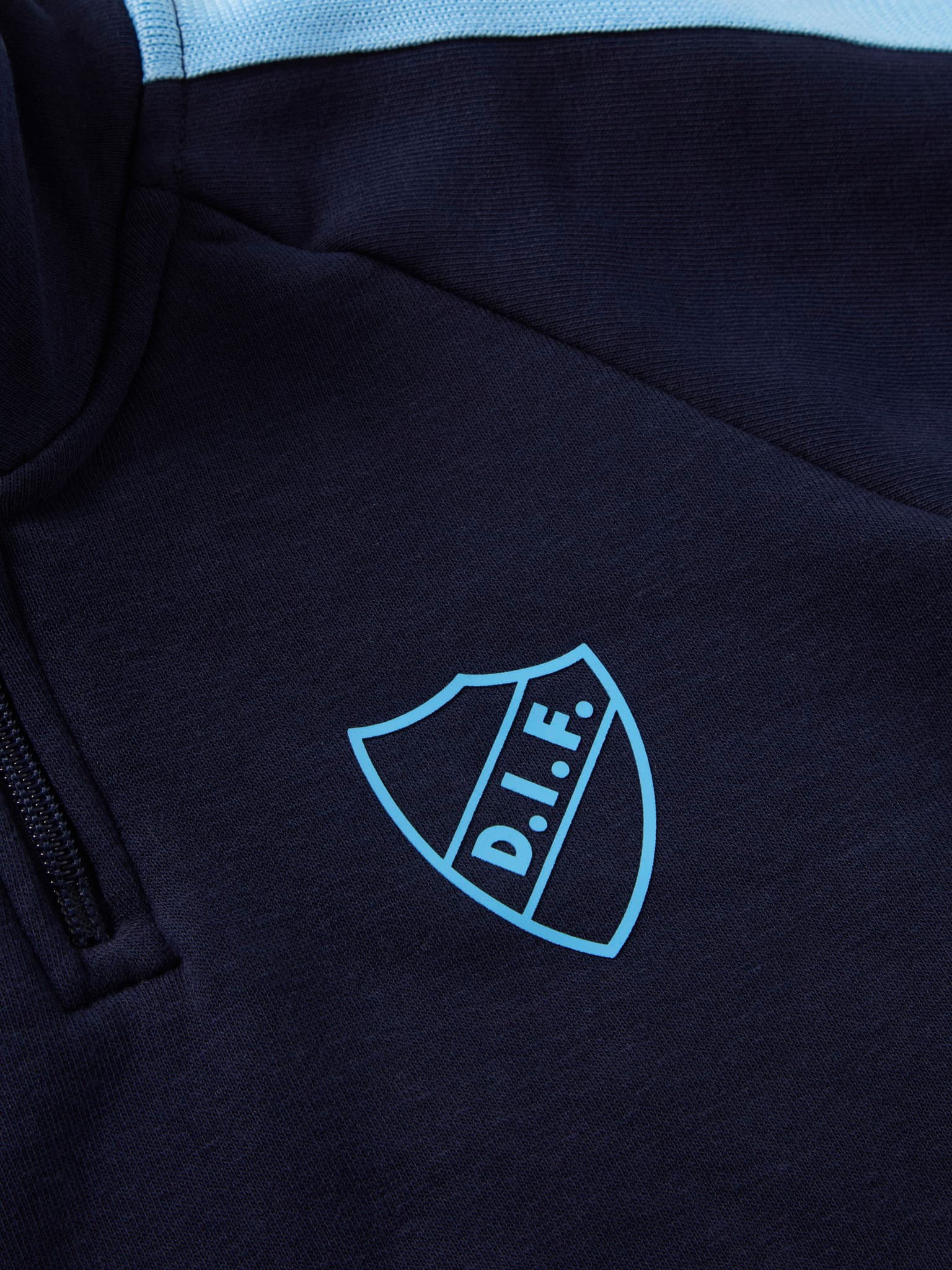 Halfzip Halfzip sweater tape sköld JR - undefined 3 - DJURGÅRDSBUTIKEN