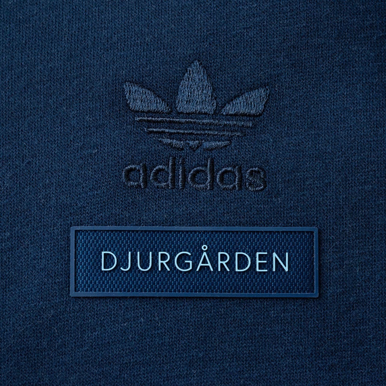 ADIDAS ADIDAS HOODIE DJURGÅRDEN - undefined 3 - DJURGÅRDSBUTIKEN