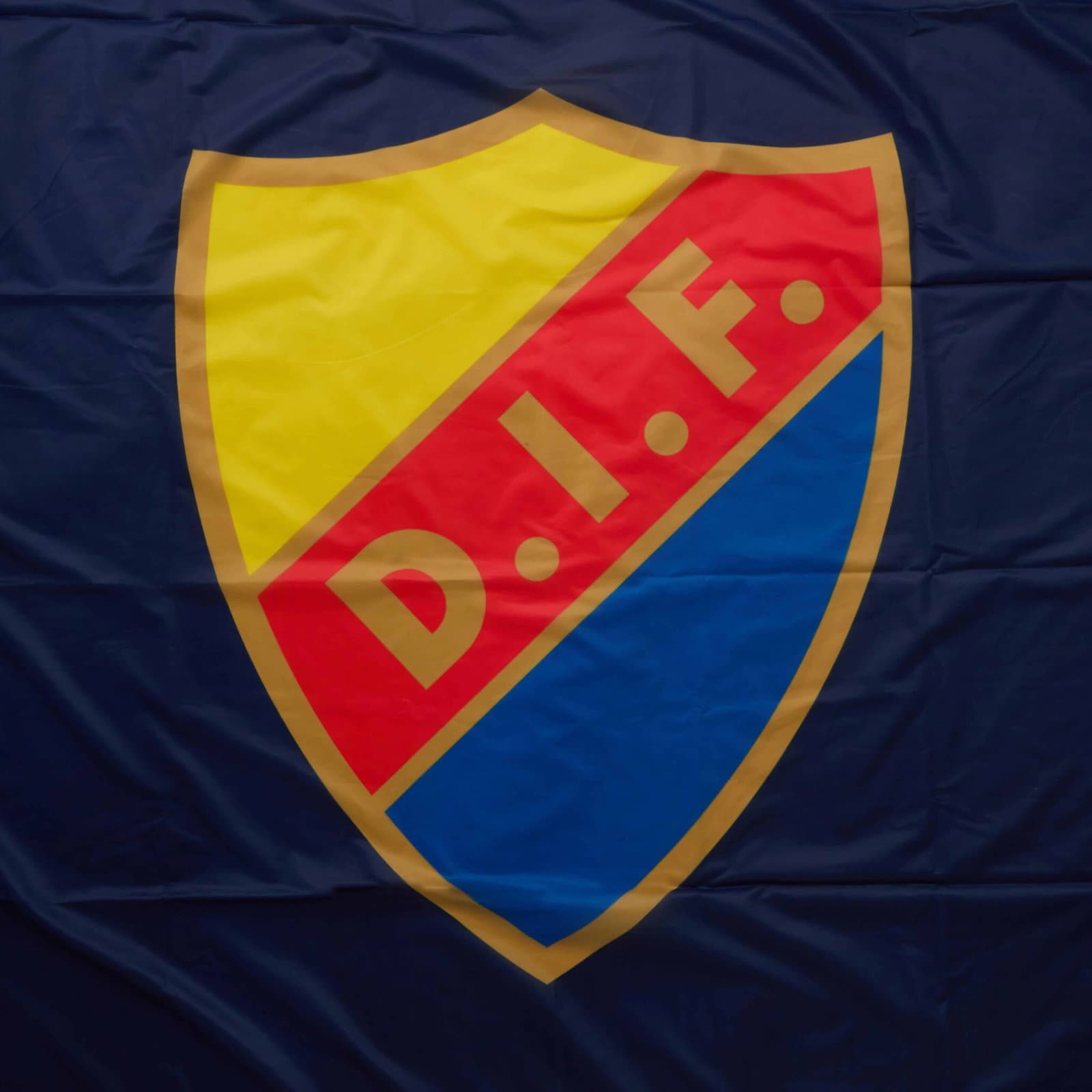 FLAGGSTÅNGSFLAGGA FLAGGSTÅNGSFLAGGA 300X180 CM SKÖLD - undefined 3 - DJURGÅRDSBUTIKEN