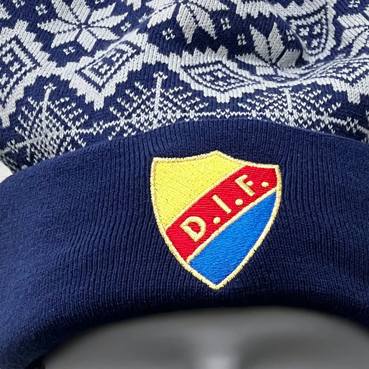 MÖSSA MÖSSA FESTIVE POM - undefined 3 - DJURGÅRDSBUTIKEN