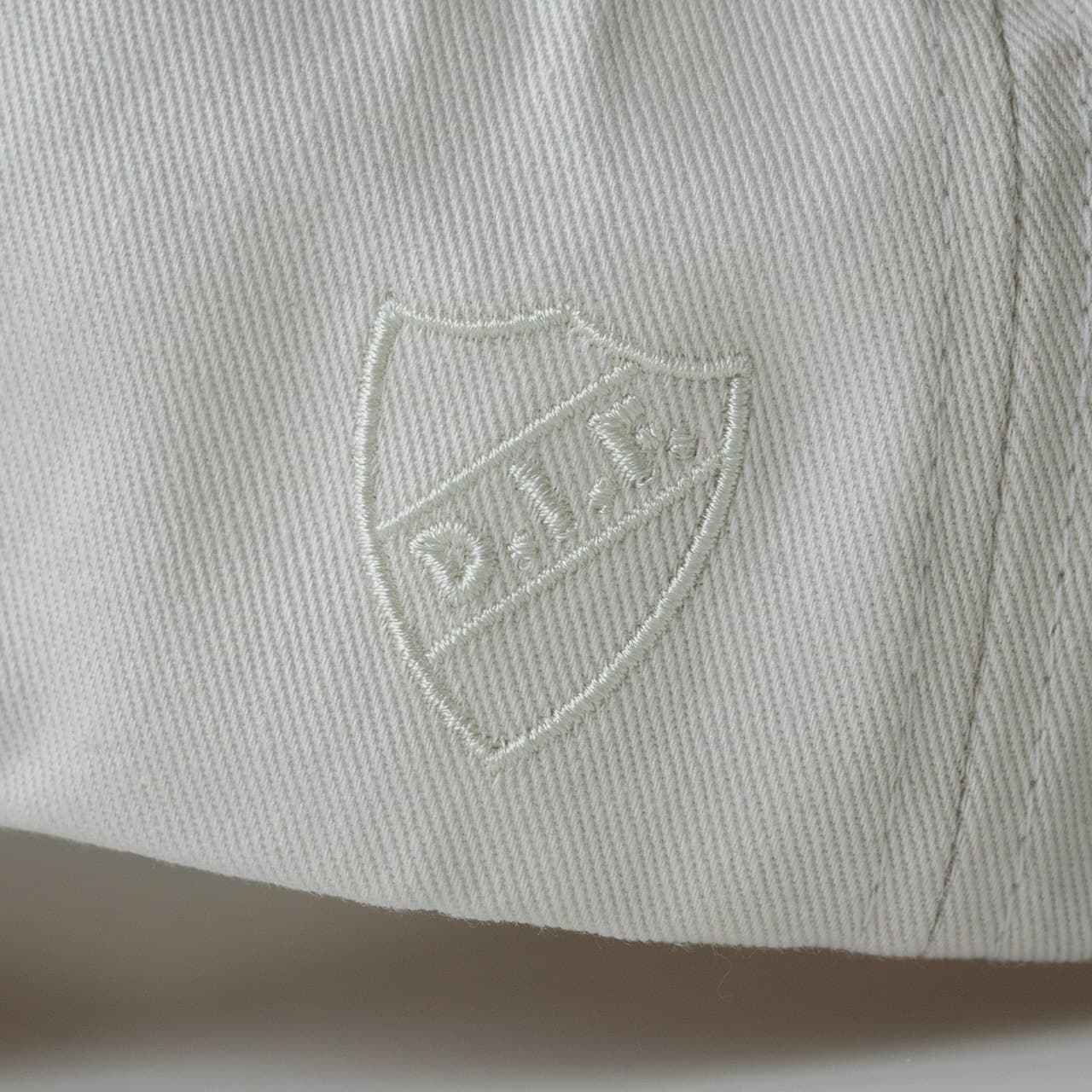 CCM CCM KEPS OFF WHITE - undefined 2 - DJURGÅRDSBUTIKEN