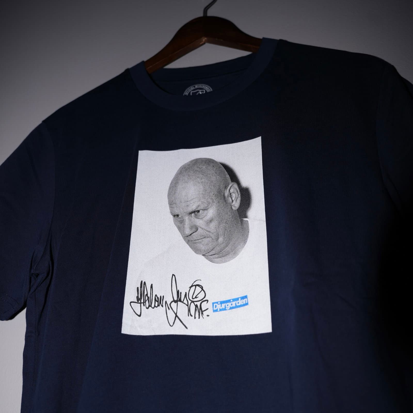 T-shirt T-shirt Håkan Södergren #22 - undefined 2 - DJURGÅRDSBUTIKEN