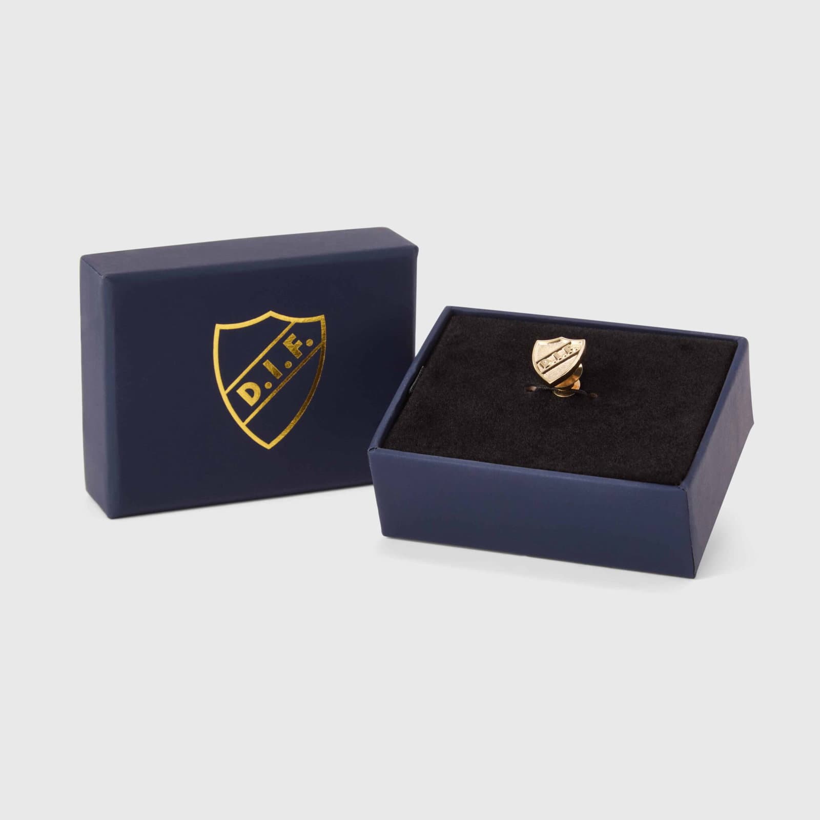 DIF DIF PIN GULD I BOX - undefined 1 - DJURGÅRDSBUTIKEN